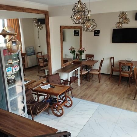 David Hotel Кутаиси Экстерьер фото