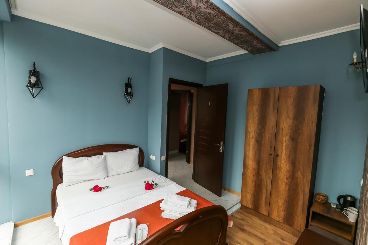 David Hotel Кутаиси Экстерьер фото