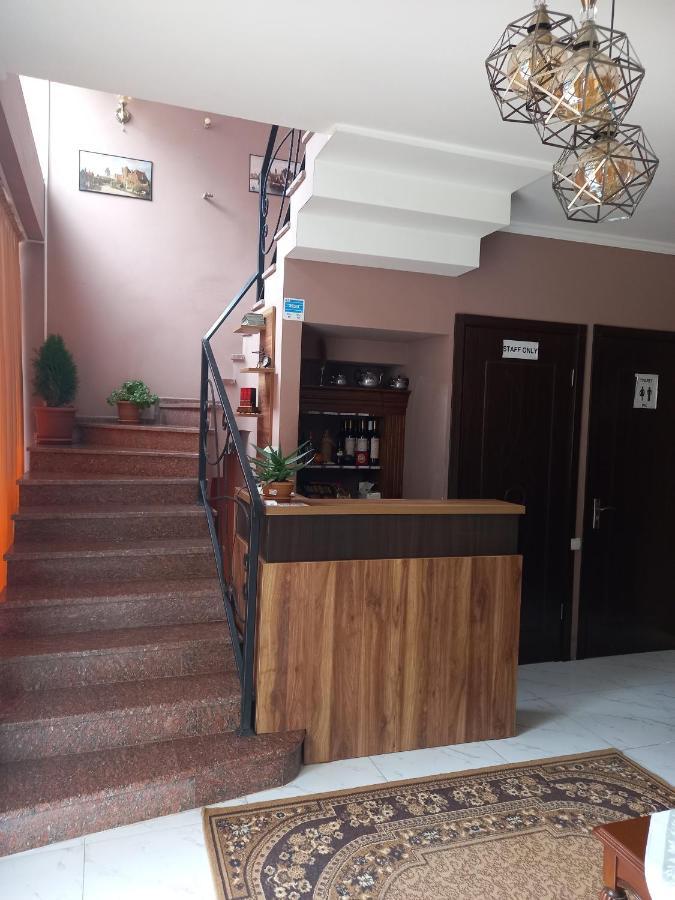 David Hotel Кутаиси Экстерьер фото