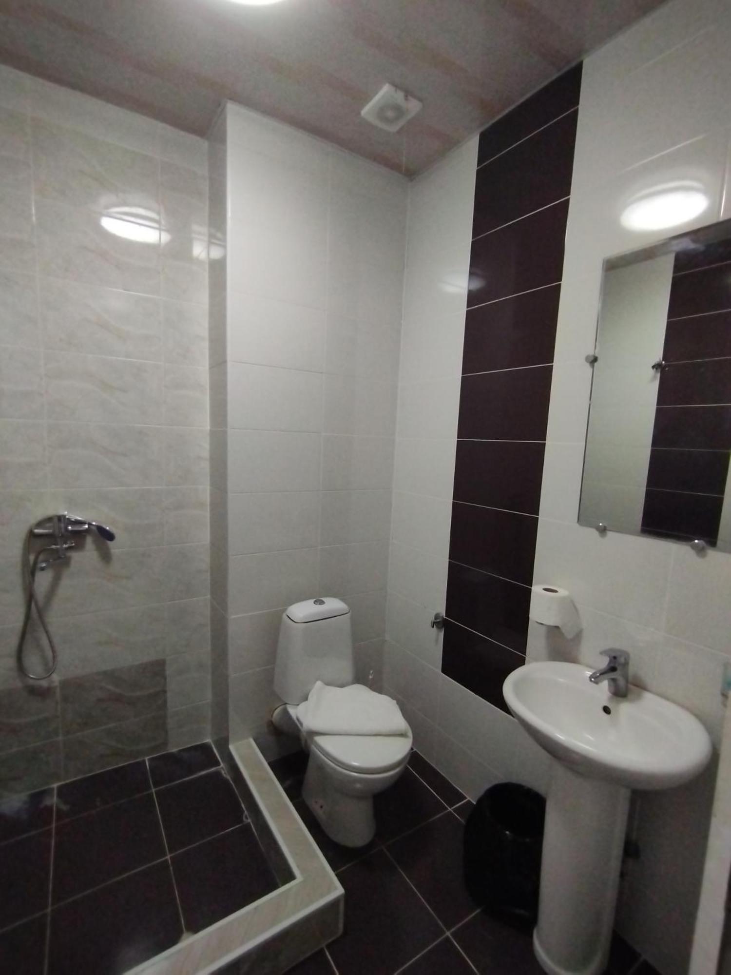 David Hotel Кутаиси Экстерьер фото