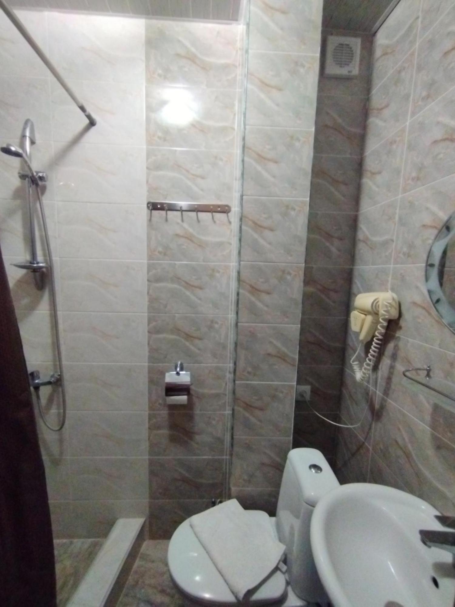David Hotel Кутаиси Экстерьер фото